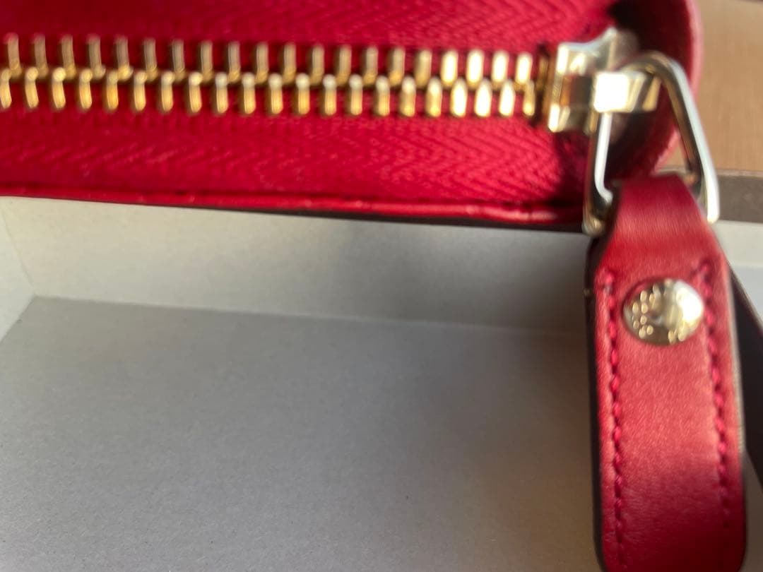 GUCCI 二つ折り財布 レッド/値段下げご遠慮ください