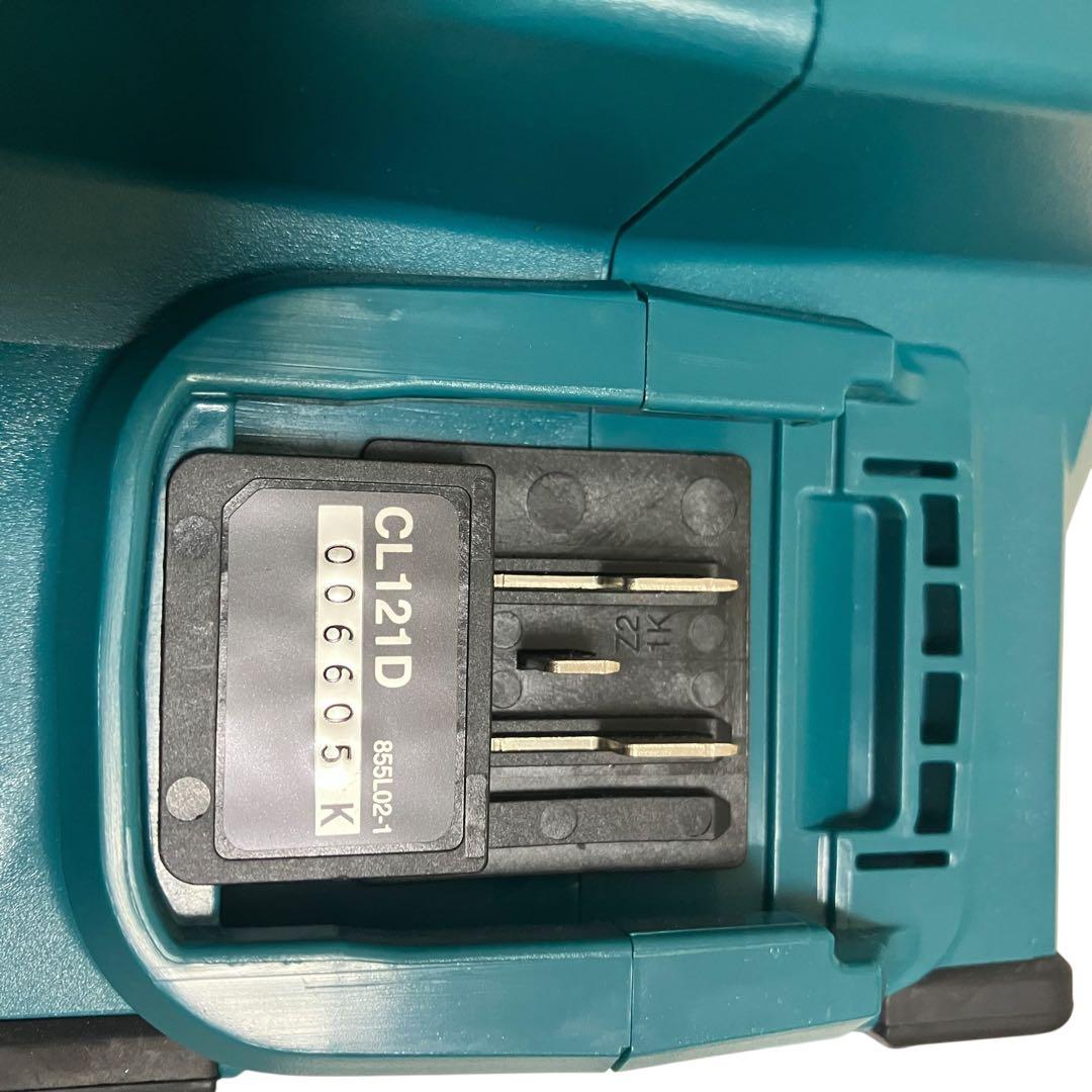 makita マキタ　充電式　クリーナ　CL121DZ 掃除機　10V