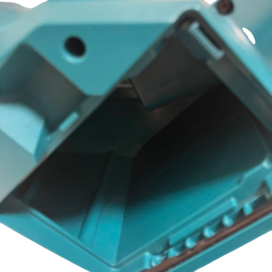 makita マキタ　充電式　クリーナ　CL121DZ 掃除機　10V