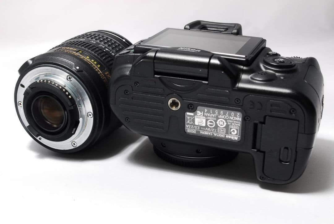 ♥初心者安心モデル♥Nikon D5000♥高画質 バリアングル液晶
