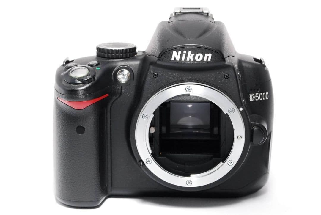 ♥初心者安心モデル♥Nikon D5000♥高画質 バリアングル液晶