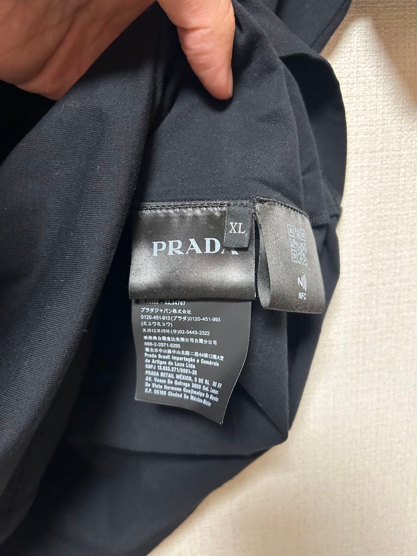 PRADA プラダ　Tシャツ