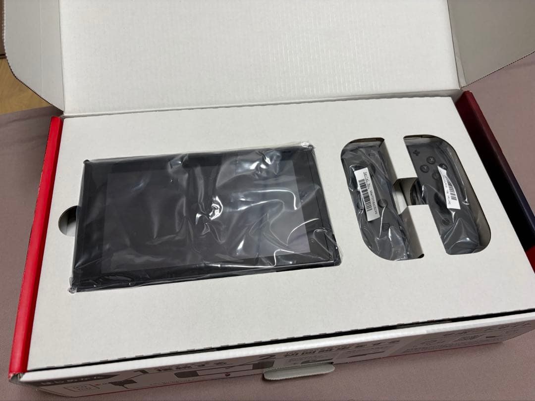 Nintendo Switch 本体 グレー 付属品完備　ジョイコン付き