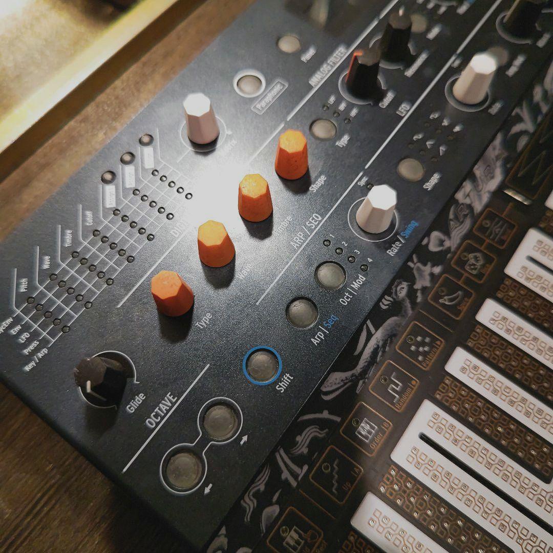 Arturia MicroFreak ボコーダーマイク付