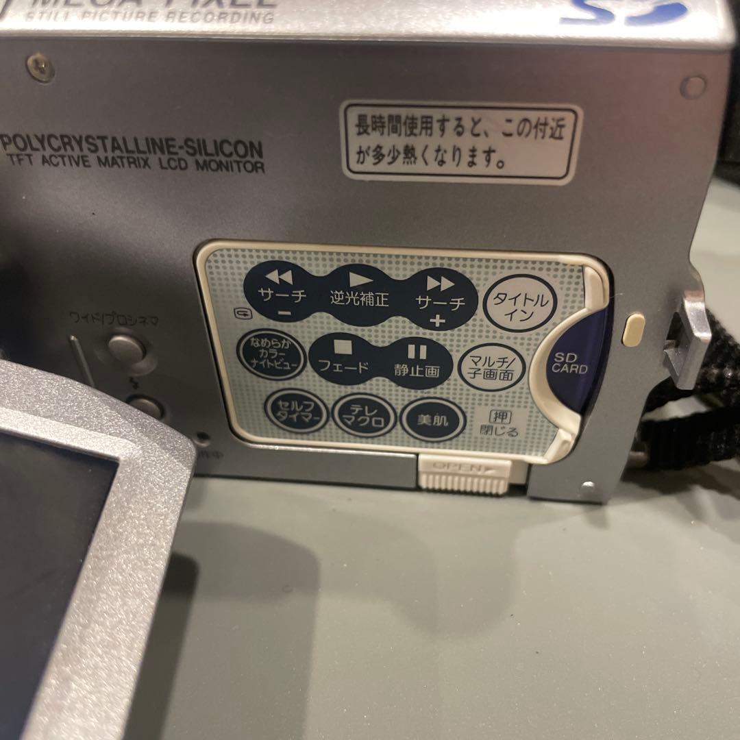 Panasonic SD 3.1メガピクセル ビデオカメNV-GS100