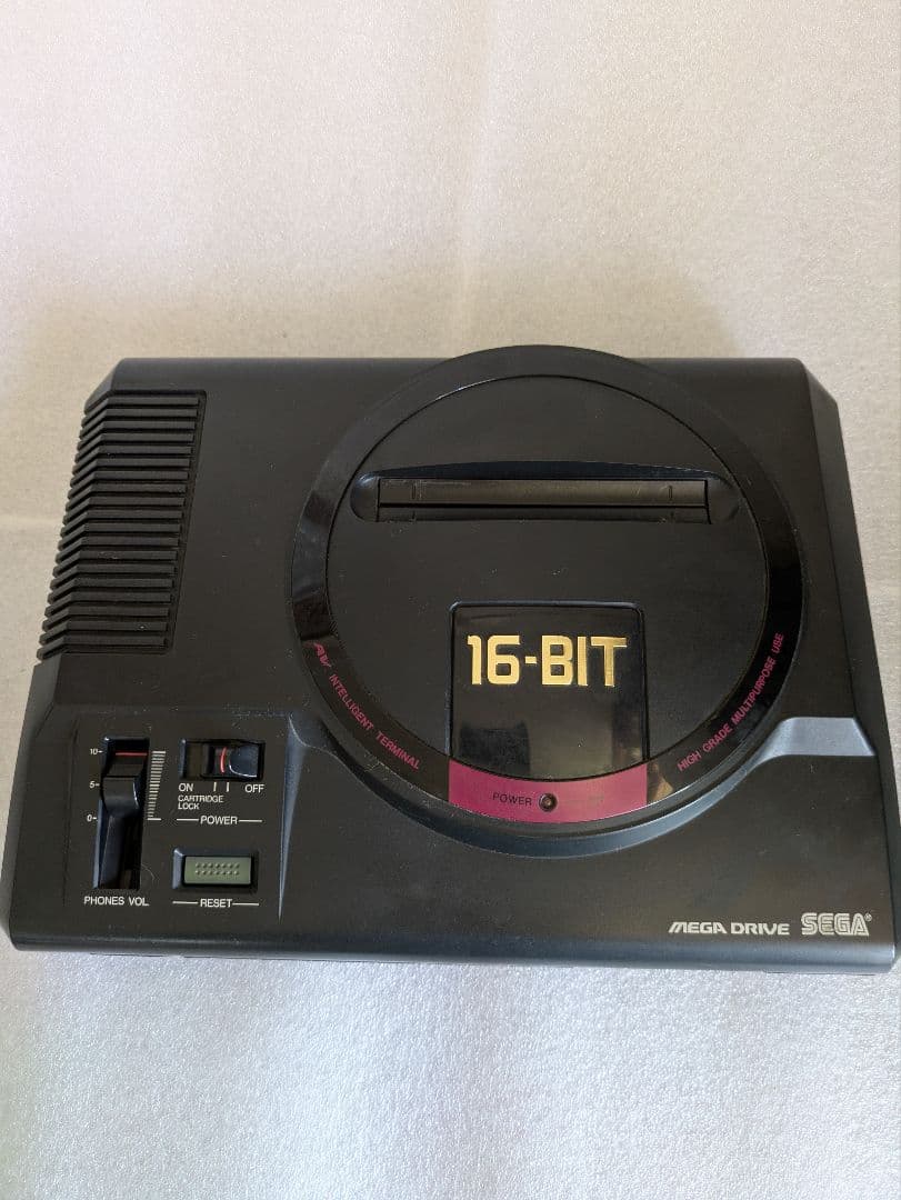 SEGA メガドライブ本体　16BIT　説明書、箱付き　ジャンク