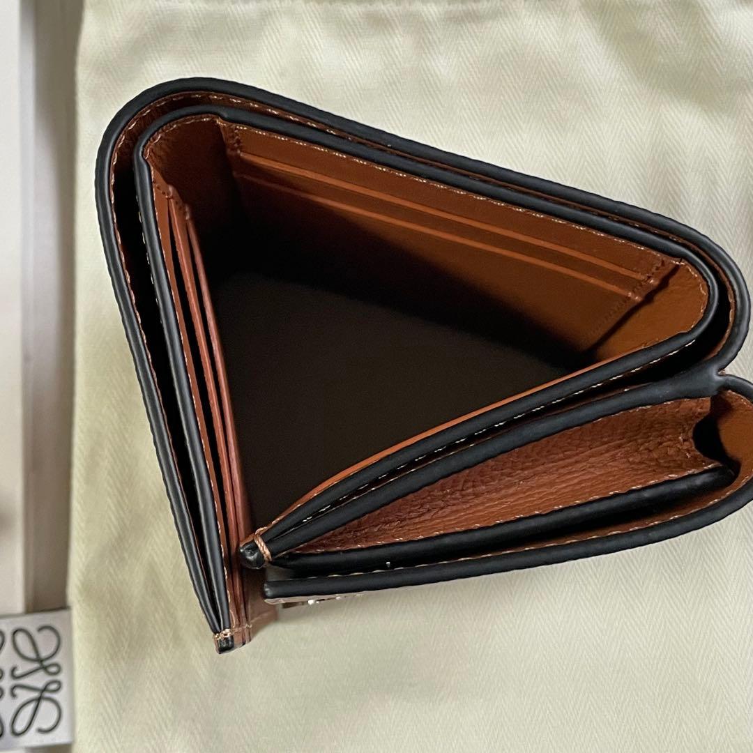☆LOEWE ロエベ☆アナグラム トライフォールド ウォレット☆タン☆新品