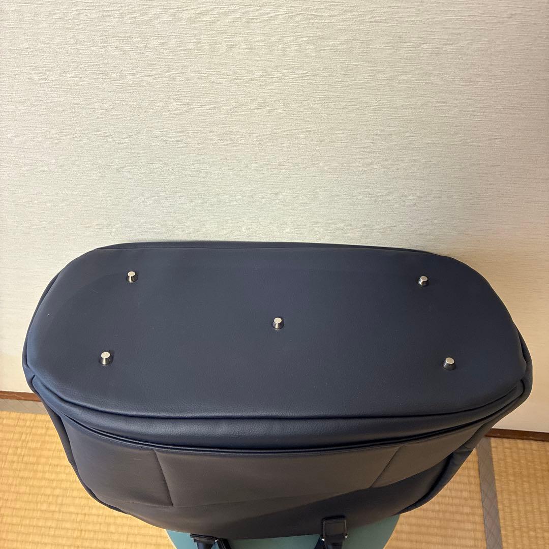Aww サボテンヴィーガンレザーウィークエンドボストンバッグ30L ネイビー