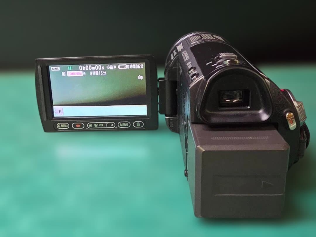 Panasonic HDC-TM700 FULL HD ビデオカメラ