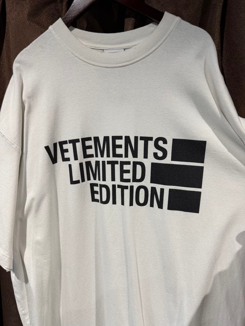 いっくんVETEMENTS LIMITED EDITION Tシャツ