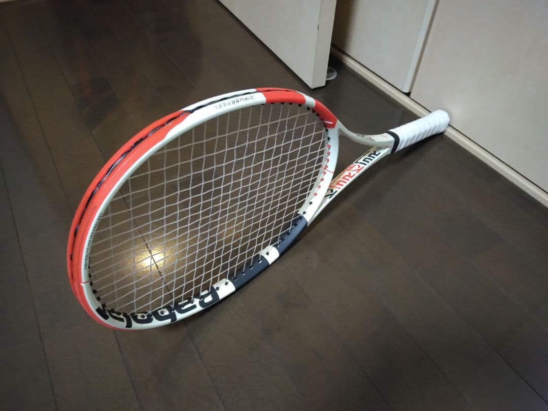 ガット新品！Babolat PURE STRIKE 100 硬式用テニスラケット