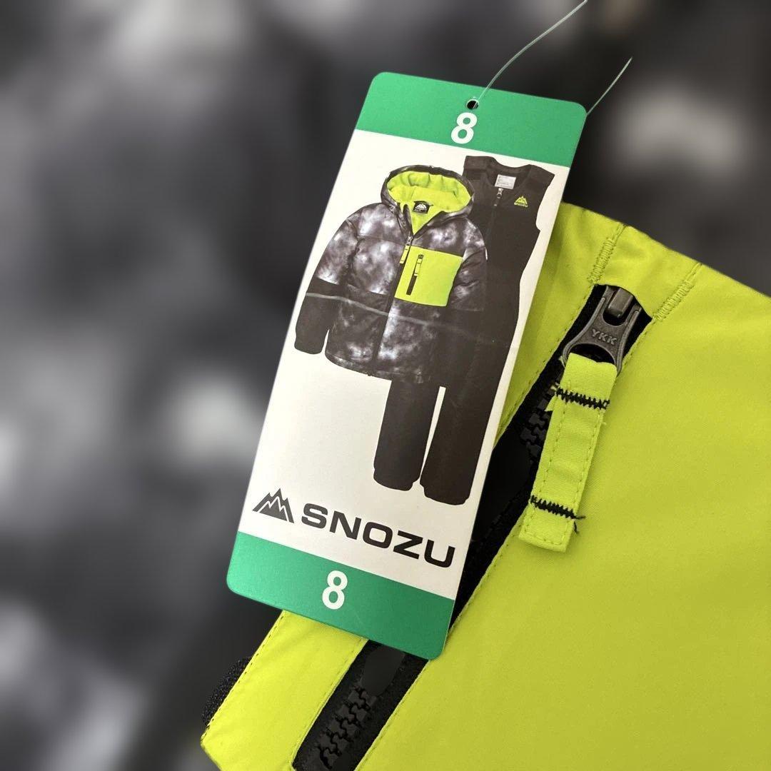 《未使用》コストコ　SNOZU スキーウェア 子ども用 8号　スノーブーツ付き！