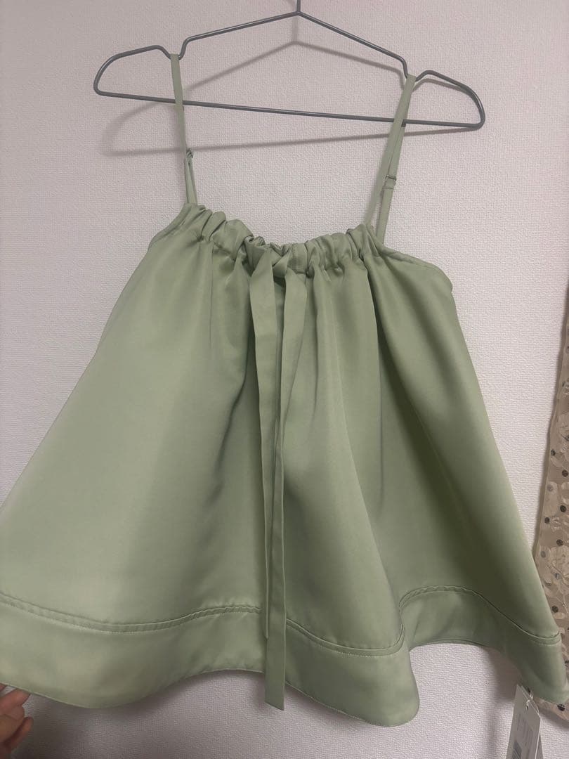POPPY あさぎーにょ PUFF SATIN TOP