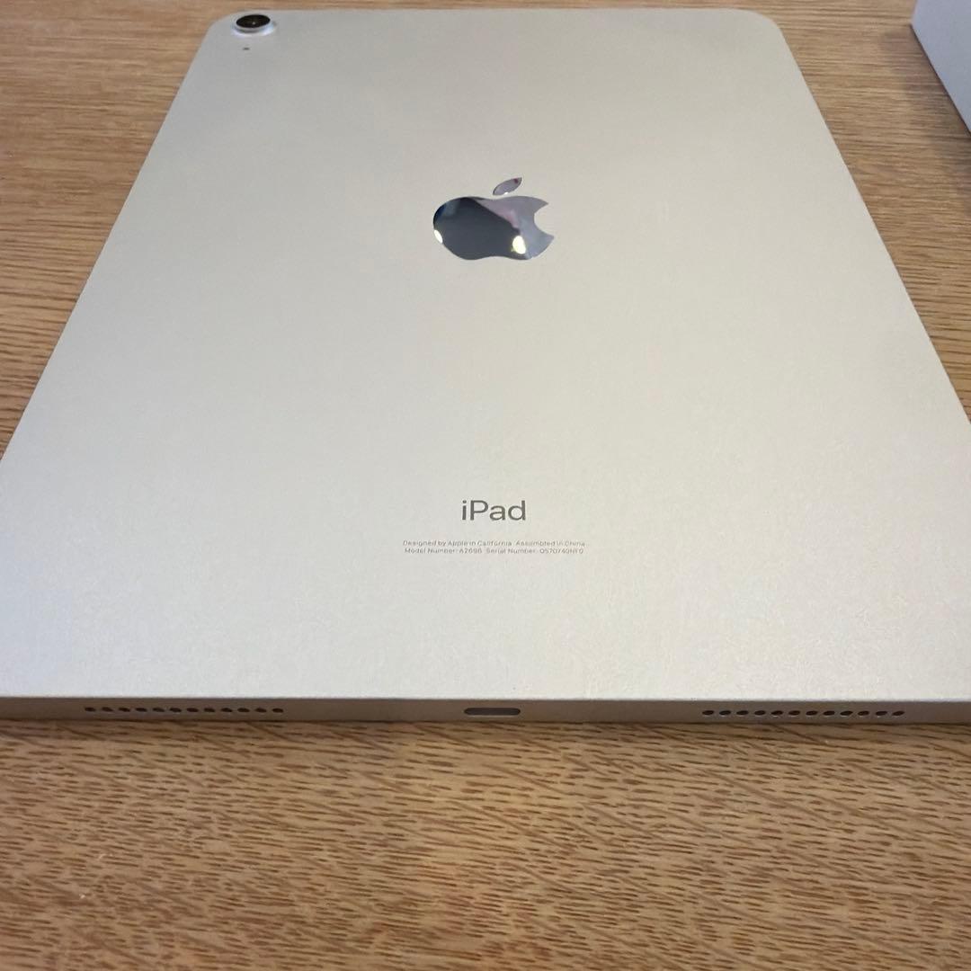 美品iPad 第10世代64GB シルバー　充電回数26回　バッテリー100％