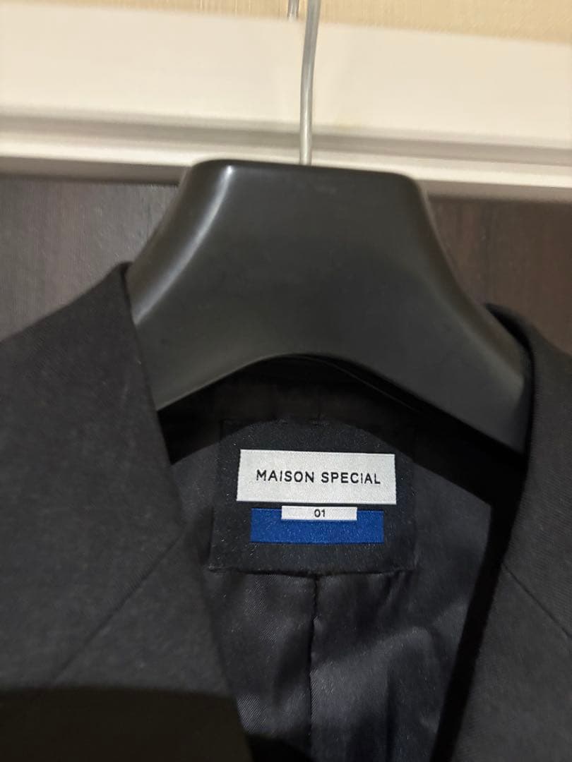 MAISON SPECIAL ブラック ダブルブレストジャケット 01