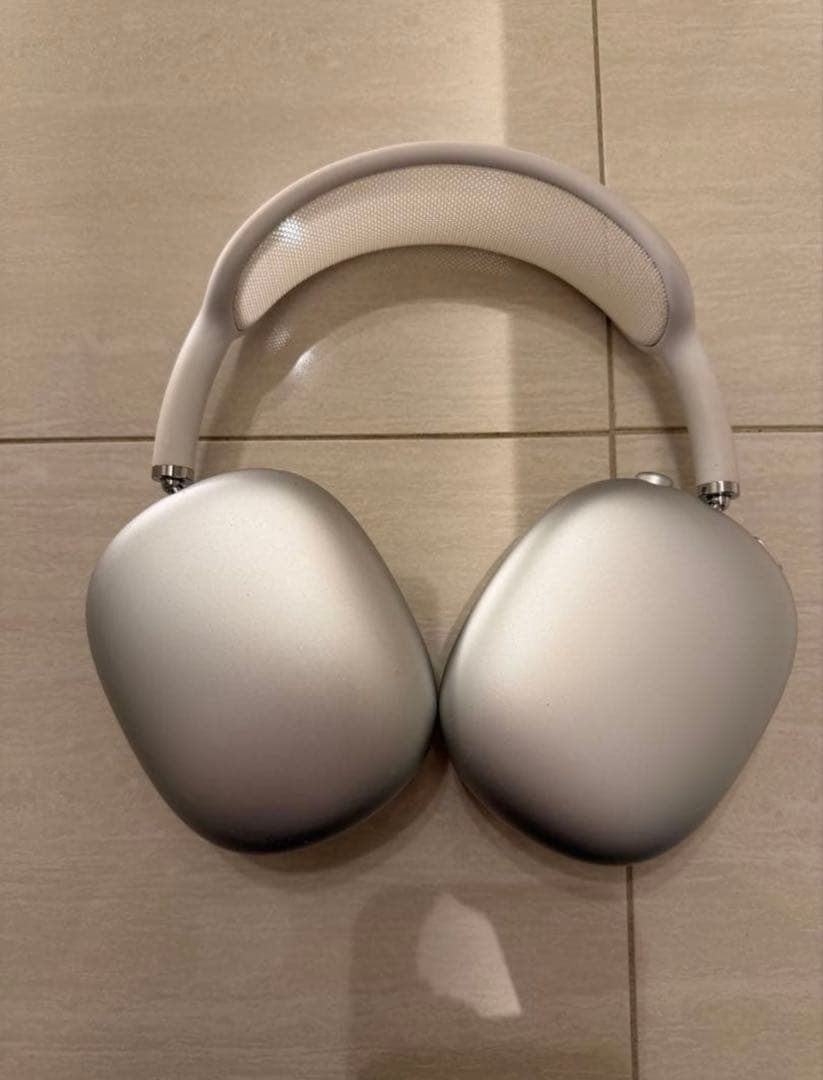 美品　Apple airpods Max Lightningモデル　シルバー