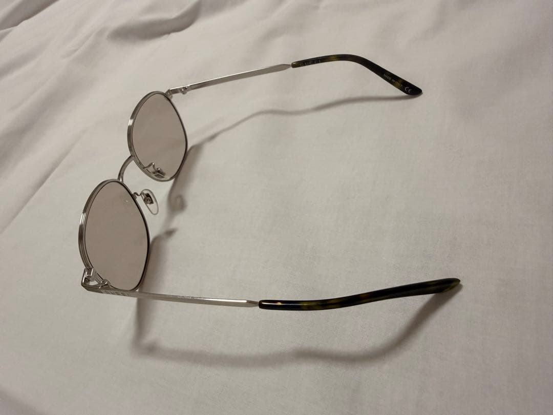 GUCCI シルバー ラウンドサングラス