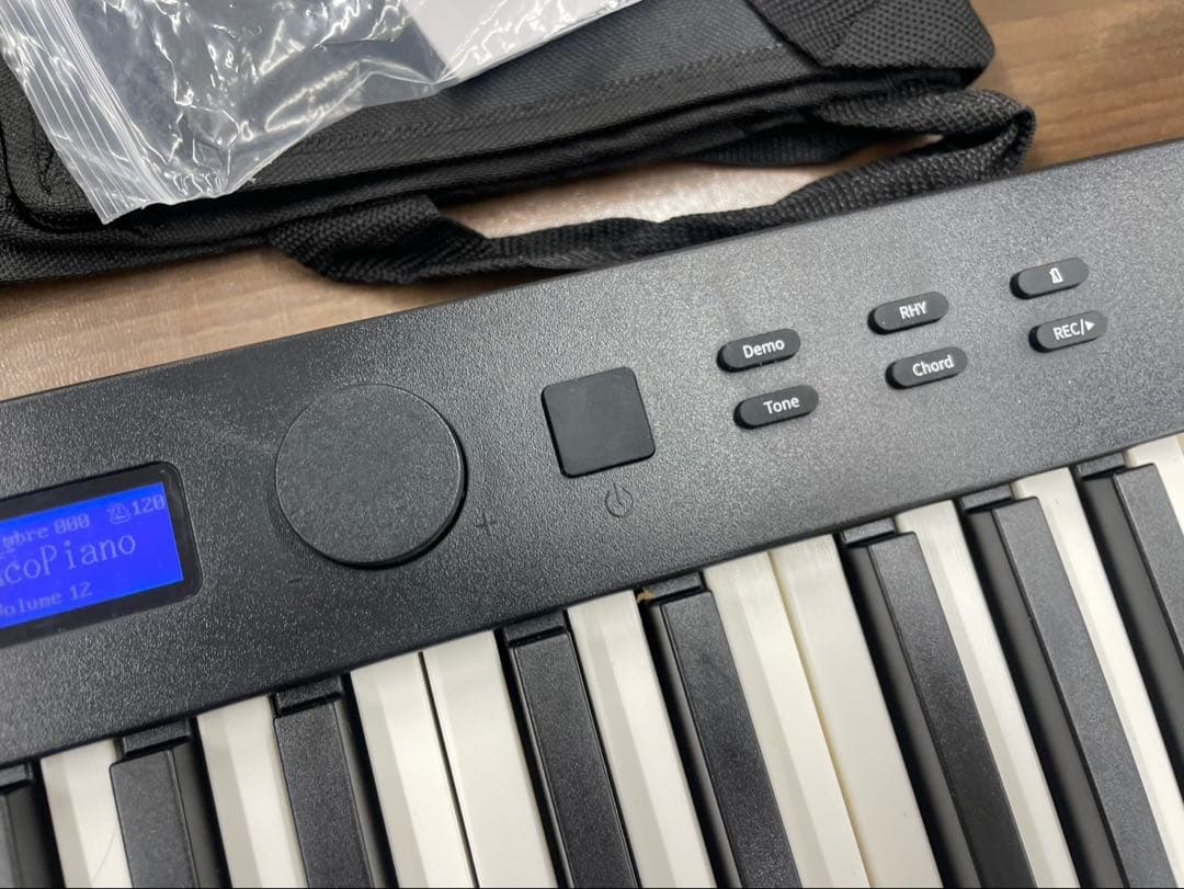 折りたたみ電子ピアノ　88鍵盤　充電タイプ　ブラック 鍵盤ライト機能あり