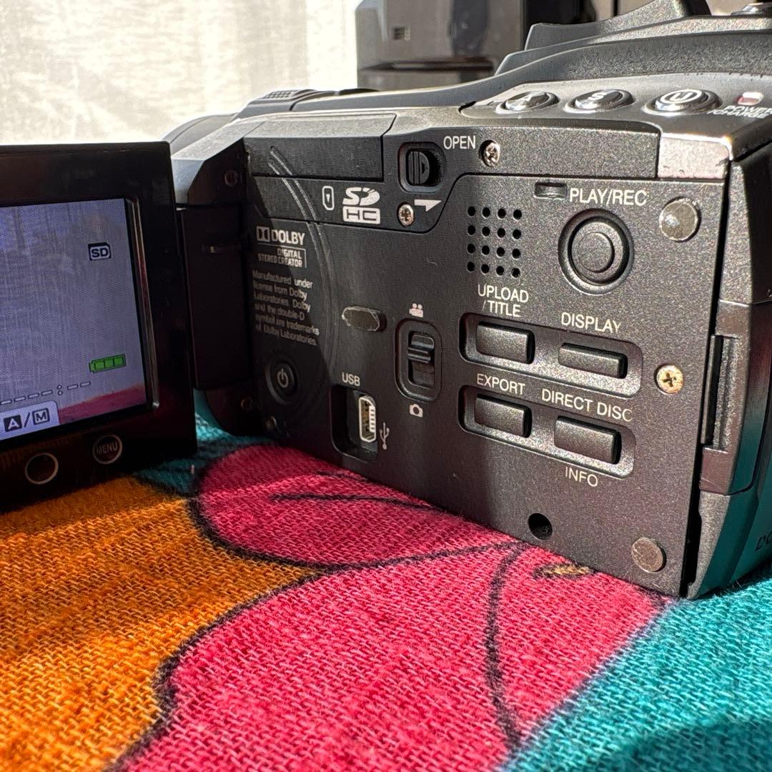 JVC　Everio GZ-HM400-B
