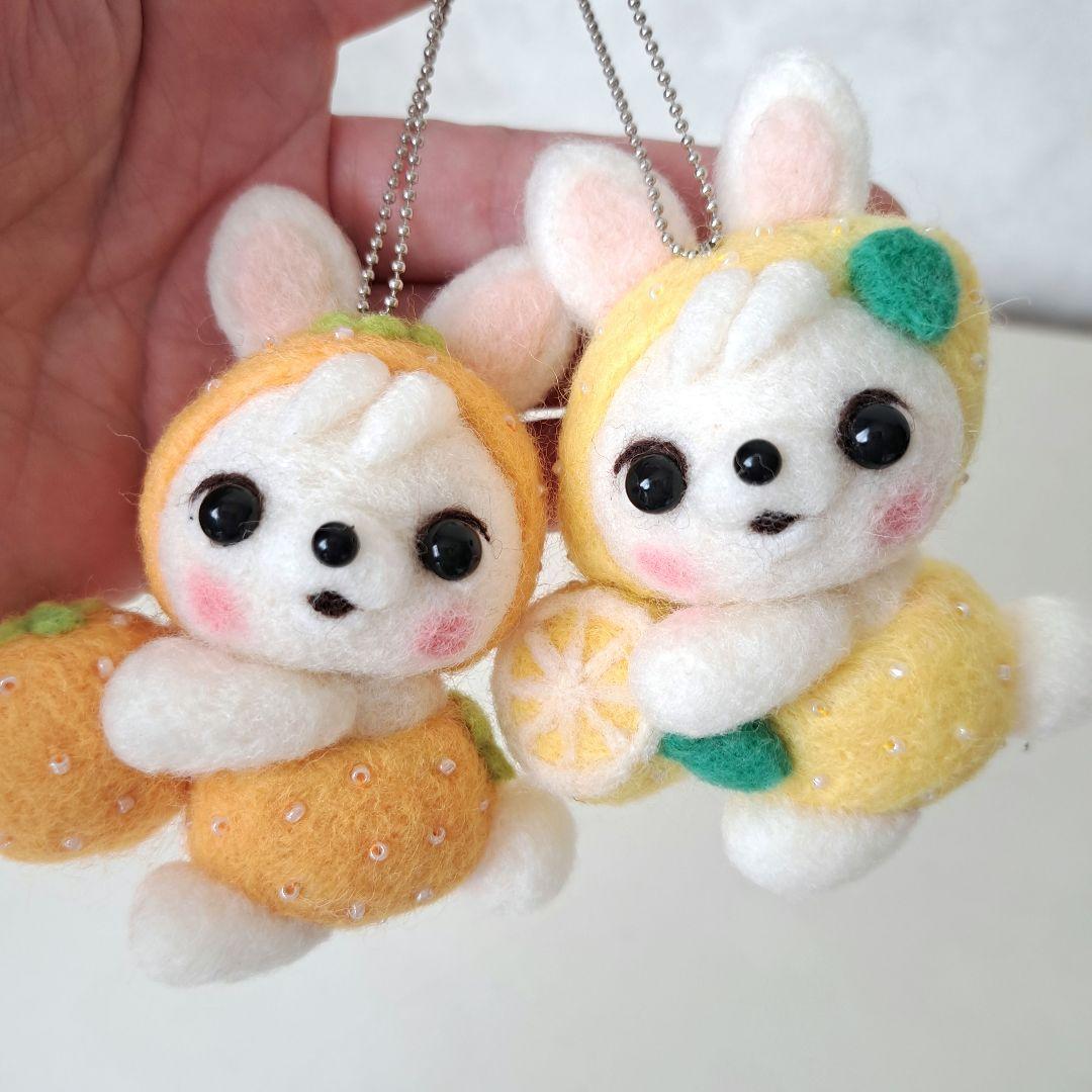 マリーちゃん☆オレンジ&レモンウサギちゃんのストラップ　羊毛フェルト