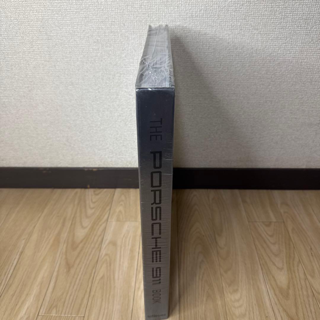 【新品・未開封】The Porsche 911 Book