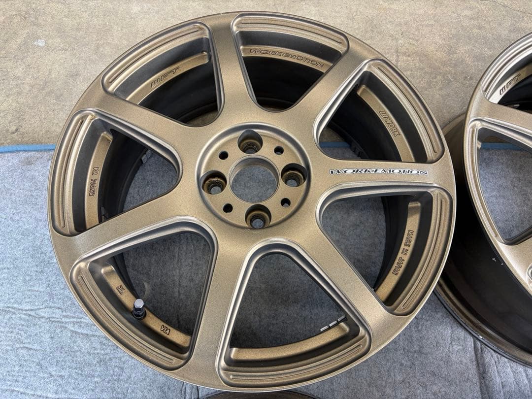 WORK エモーション T7R 4本セット ナット付き 17インチ 4穴