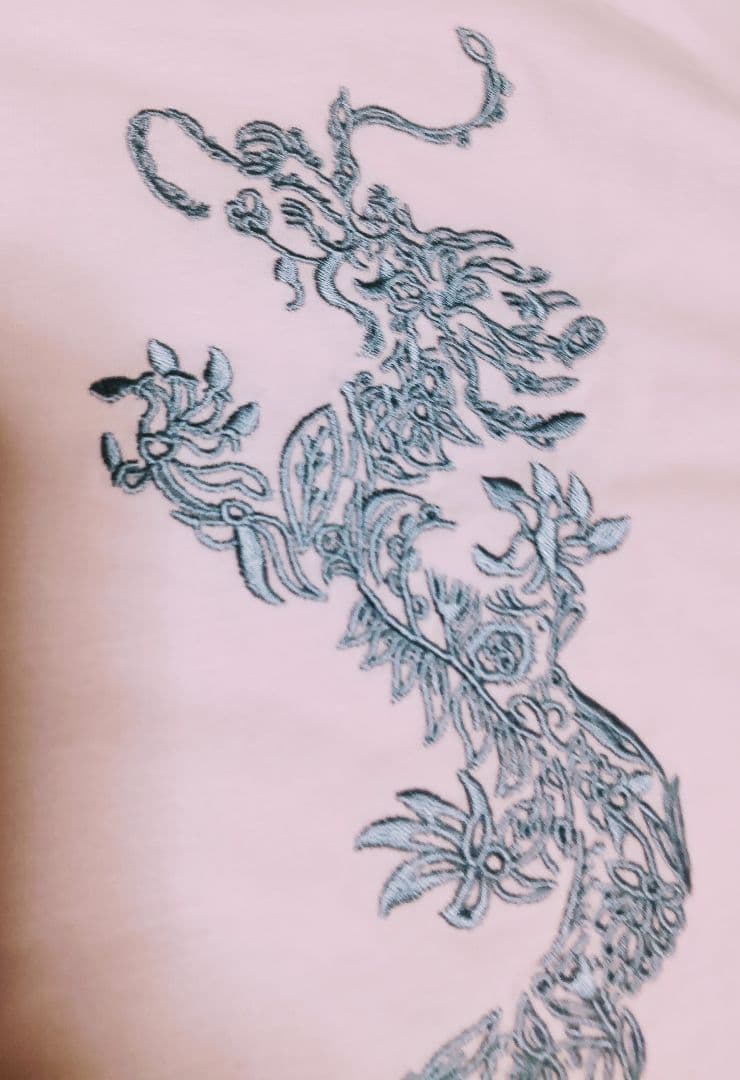 VIVIENNETAM　フラワードラゴン刺繍Tシャツ　40サイズ　未使用品