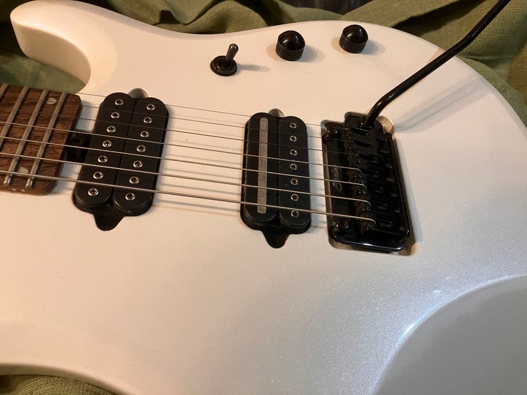 ギター Sterling by Musicman JP70D Peral White