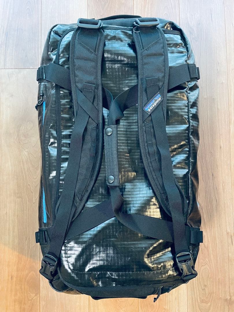 希少Patagonia ブラックホールダッフル Fitz Trout 55L