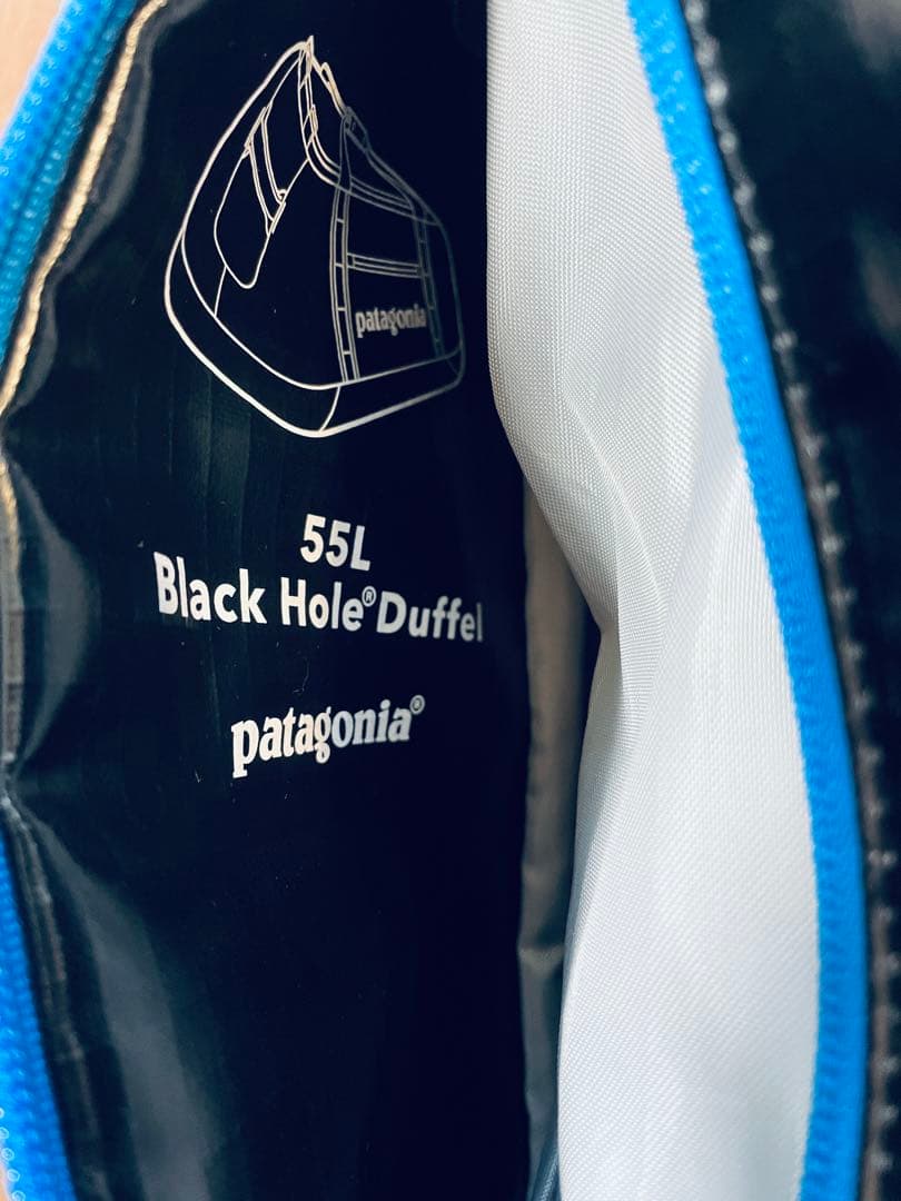 希少Patagonia ブラックホールダッフル Fitz Trout 55L
