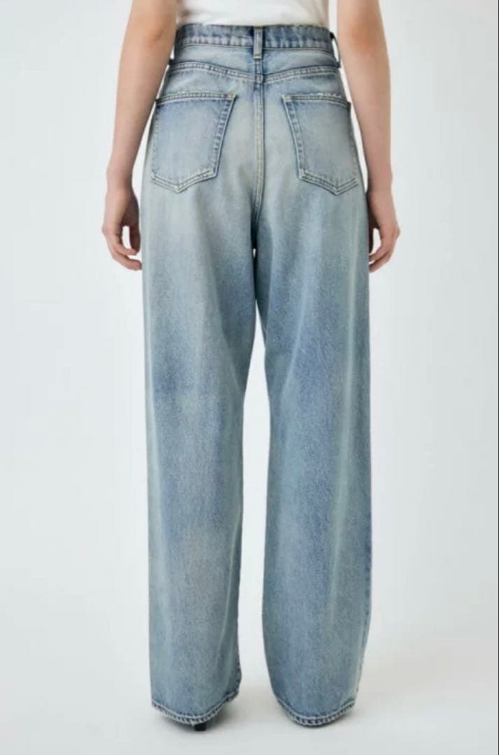 【moussy】HW DAMAGE LOOSE STRAIGHTデニム