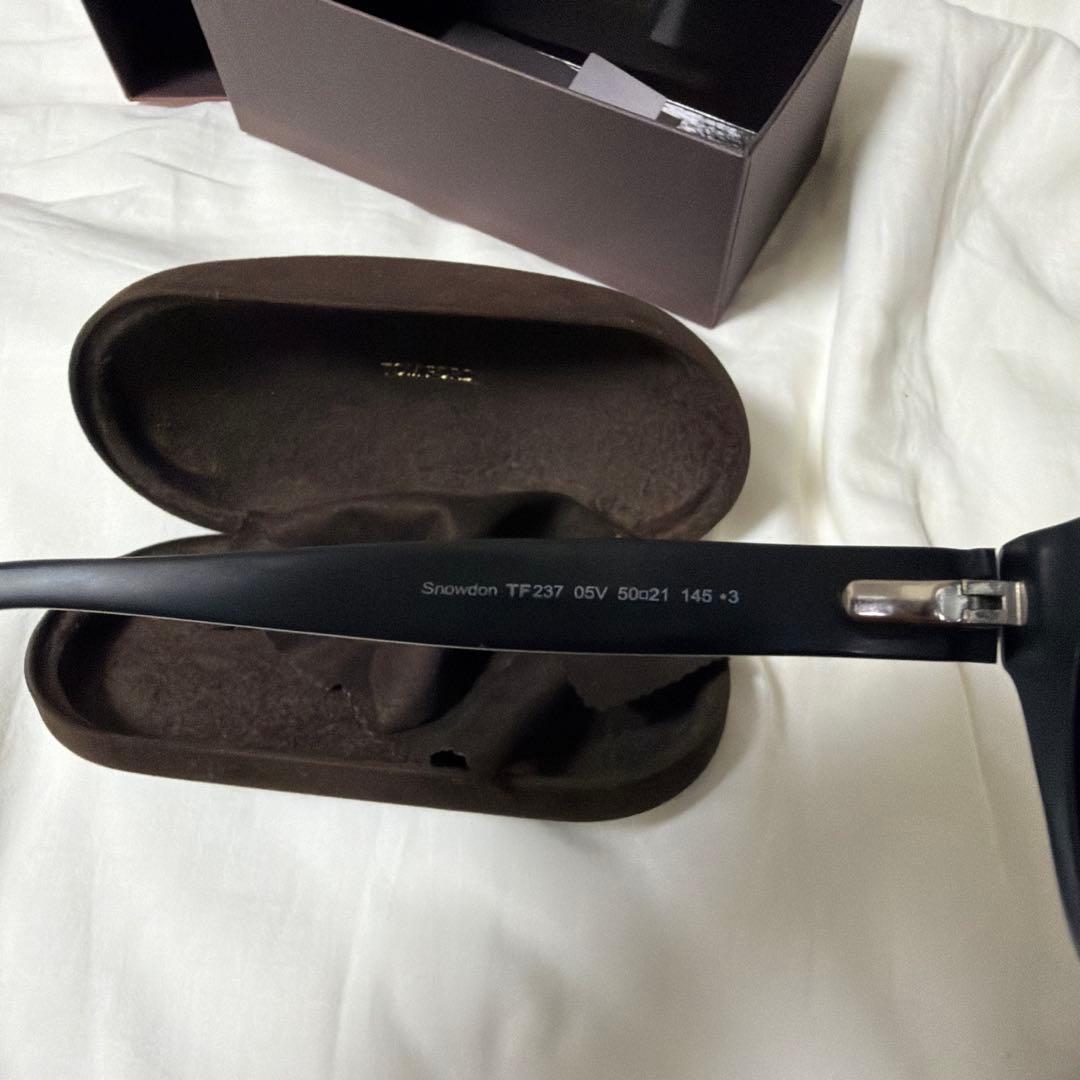 TOM FORD donスノードンTF237/05V サングラス