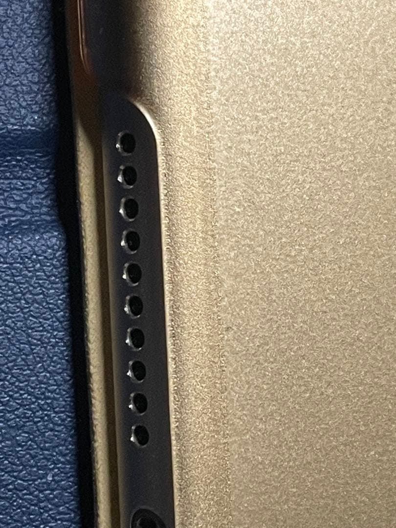 Apple iPad mini4 128GB シルバー　動作完動品　カバー付