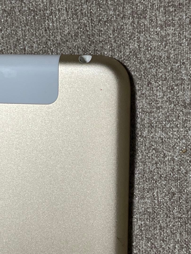 Apple iPad mini4 128GB シルバー　動作完動品　カバー付