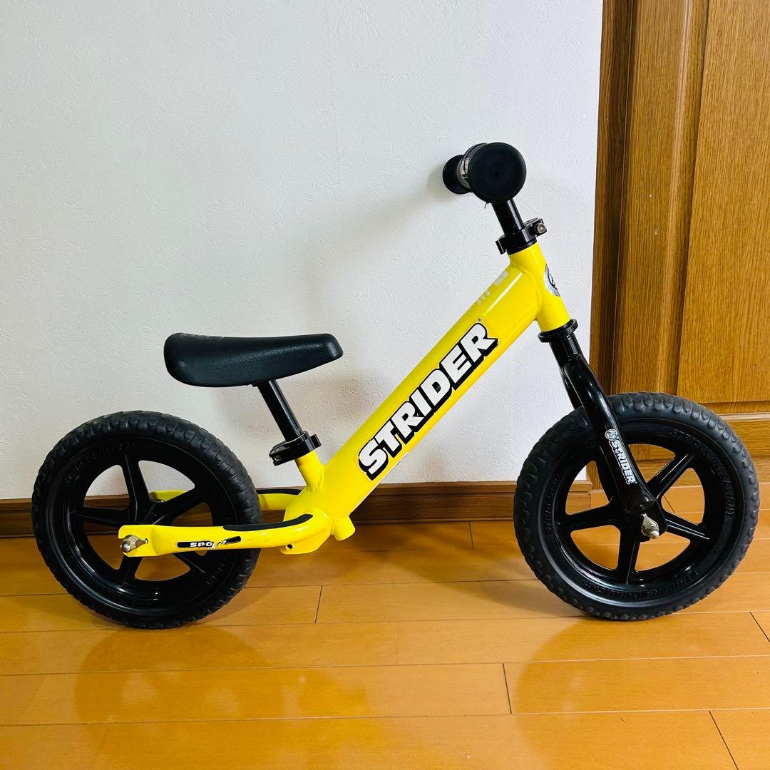 人気色✨STRIDER ストライダー スポーツ 12インチ イエロー 日本正規品