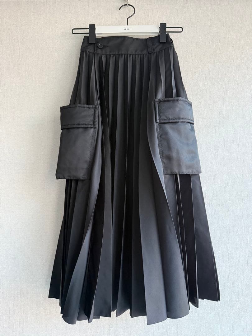 24aw 新品タグ付 sacai プリーツ　すかーと