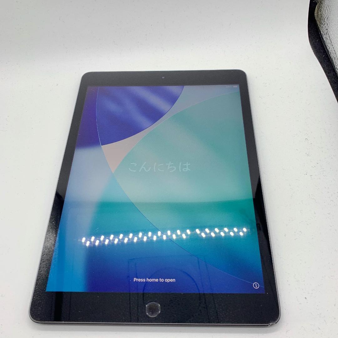 Apple iPad (第8世代) スペースグレー 本体