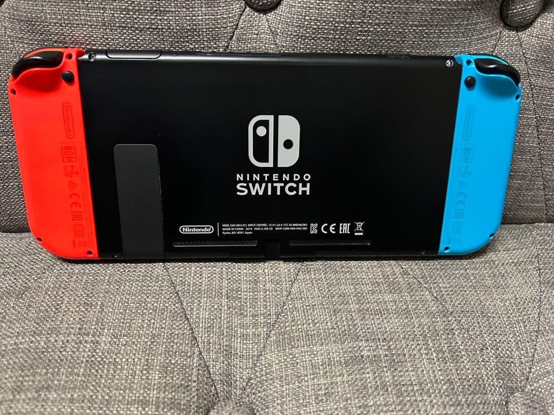 Nintendo Switch 本体 Joy-Conネオンブルー・ネオンレッド