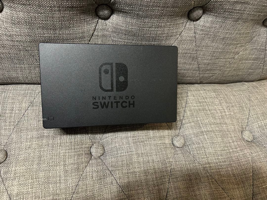 Nintendo Switch 本体 Joy-Conネオンブルー・ネオンレッド