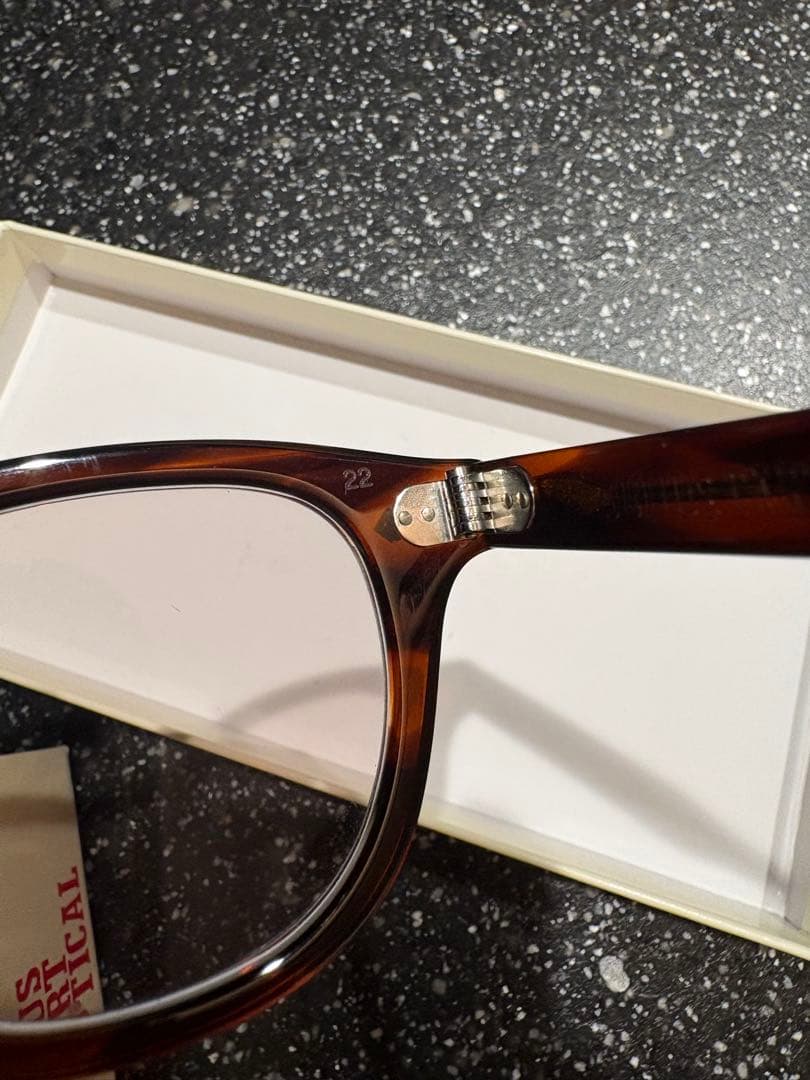 julius tart optical AR デミアンバー 48 22