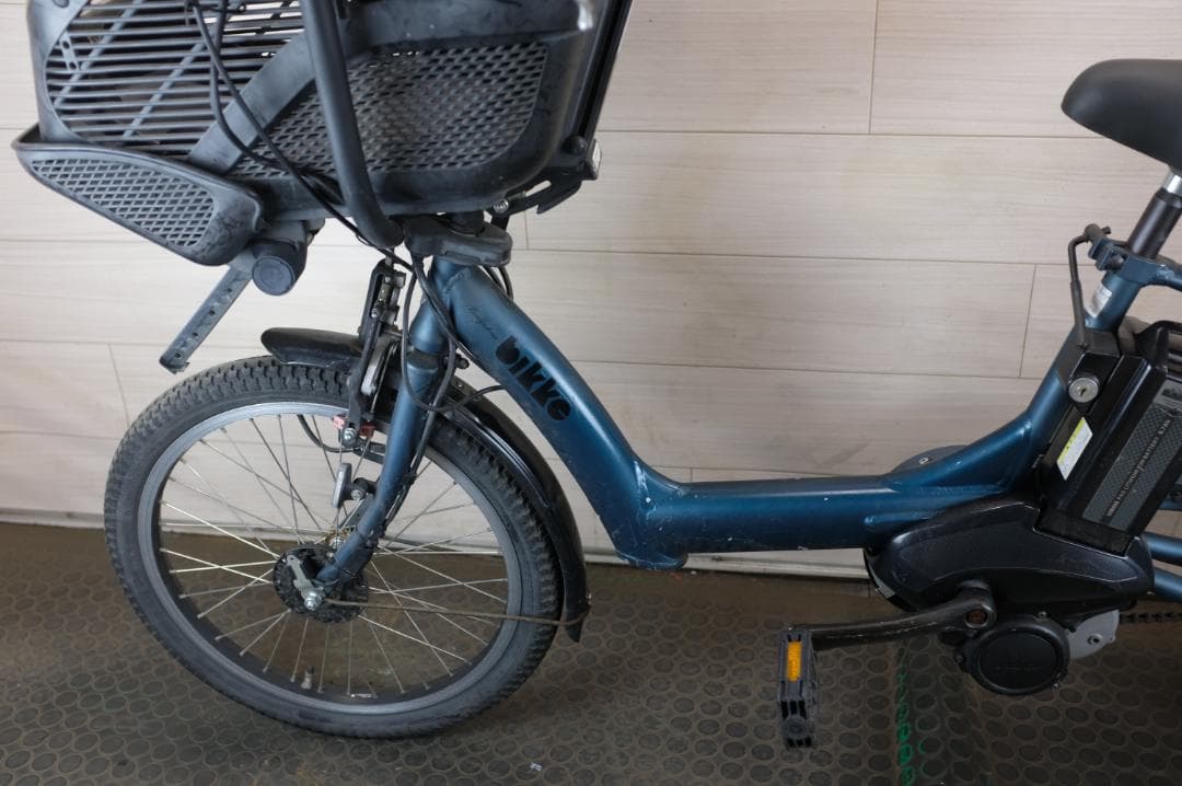 C*n様 BS　Bikke　20インチ3段　8.7Ah（4点灯）充電器あり