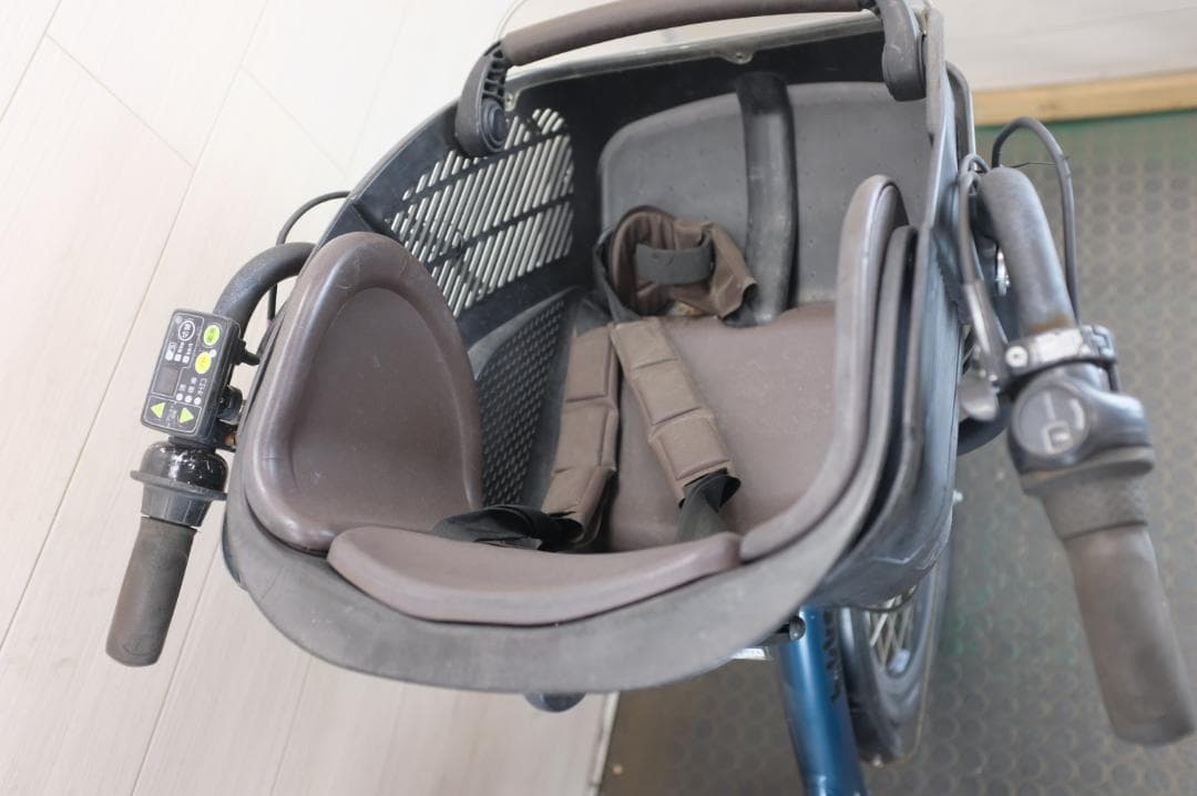 C*n様 BS　Bikke　20インチ3段　8.7Ah（4点灯）充電器あり