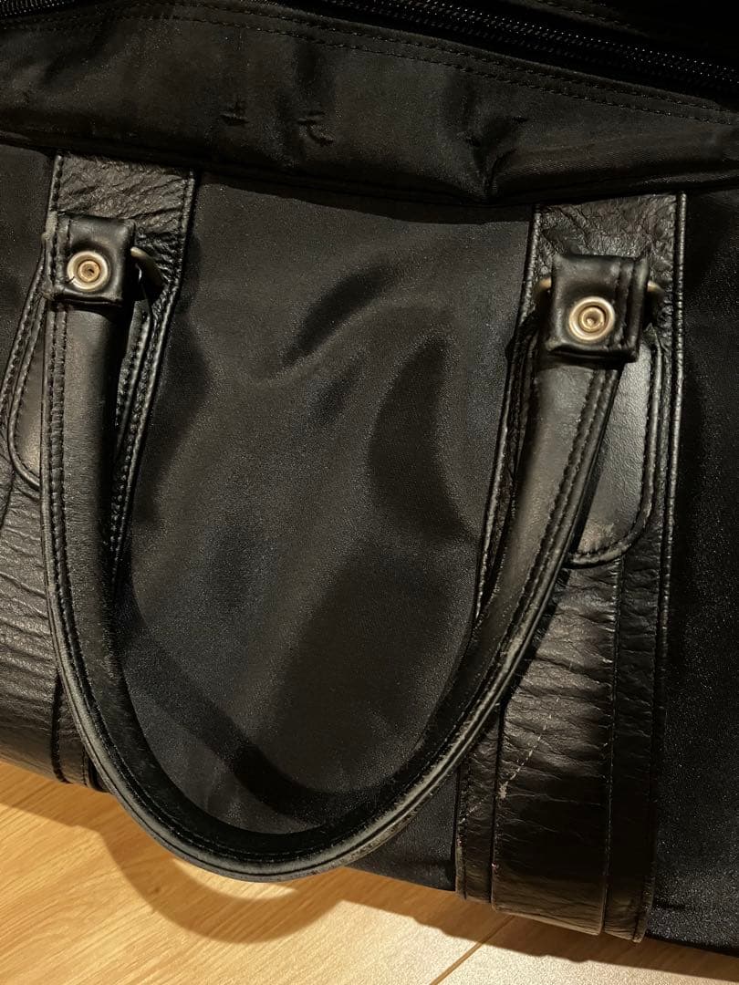 PRADA ブラックナイロンボストンバッグ