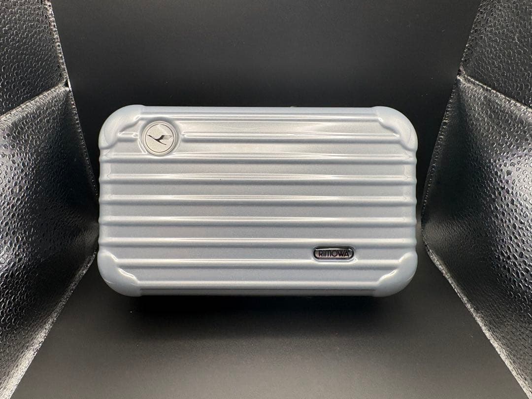 未使用　リモワ RIMOWA アメニティ　ルフトハンザ航空　 ファーストクラス