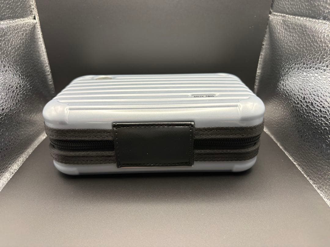 未使用　リモワ RIMOWA アメニティ　ルフトハンザ航空　 ファーストクラス