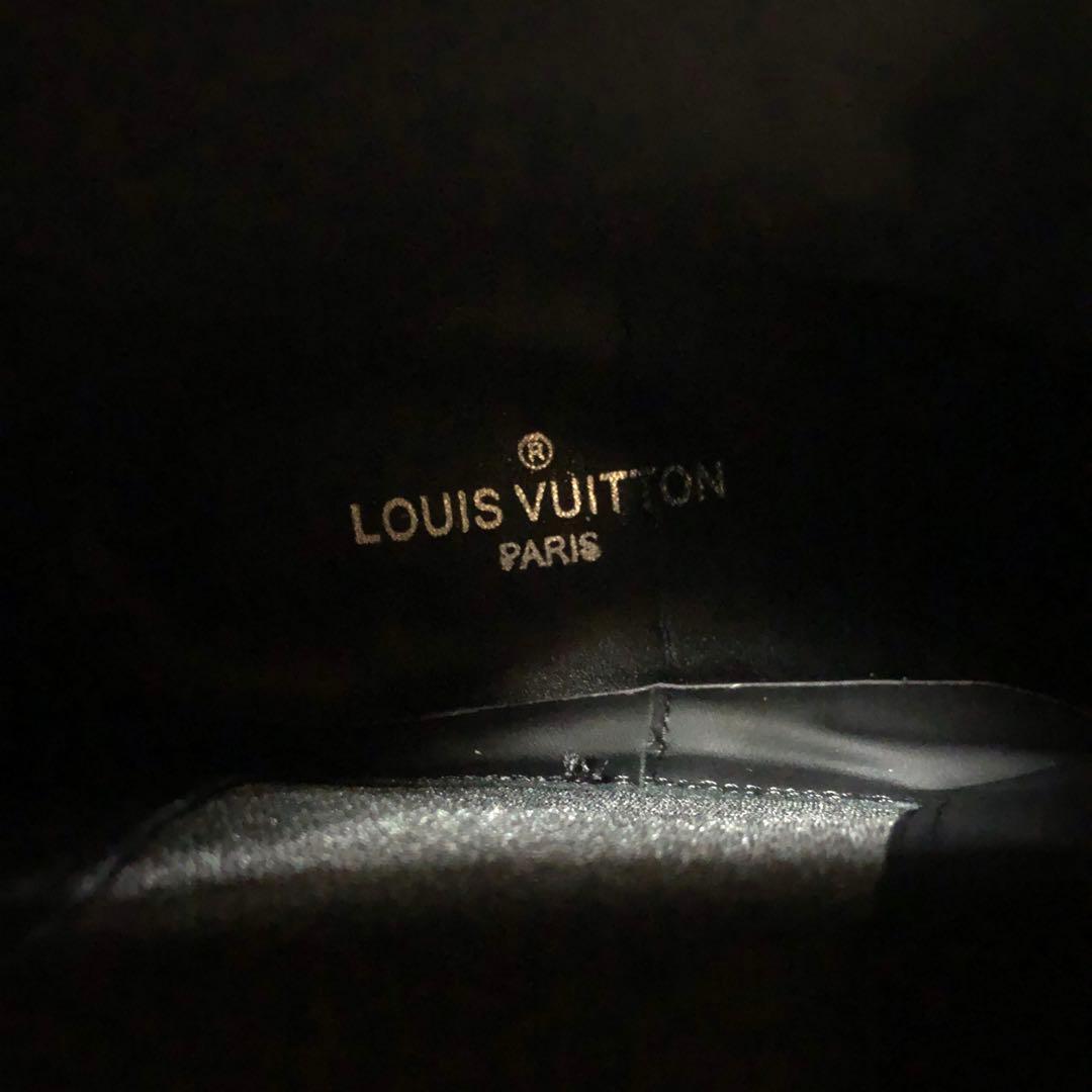 R*H様 LOUIS VUITTON ブラックショートブーツ