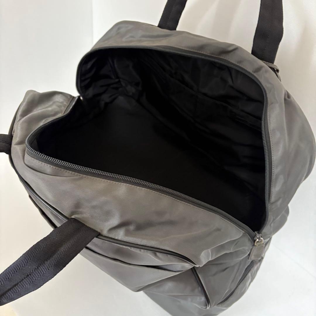 バッグ 00s prada sport archive tech boston bag