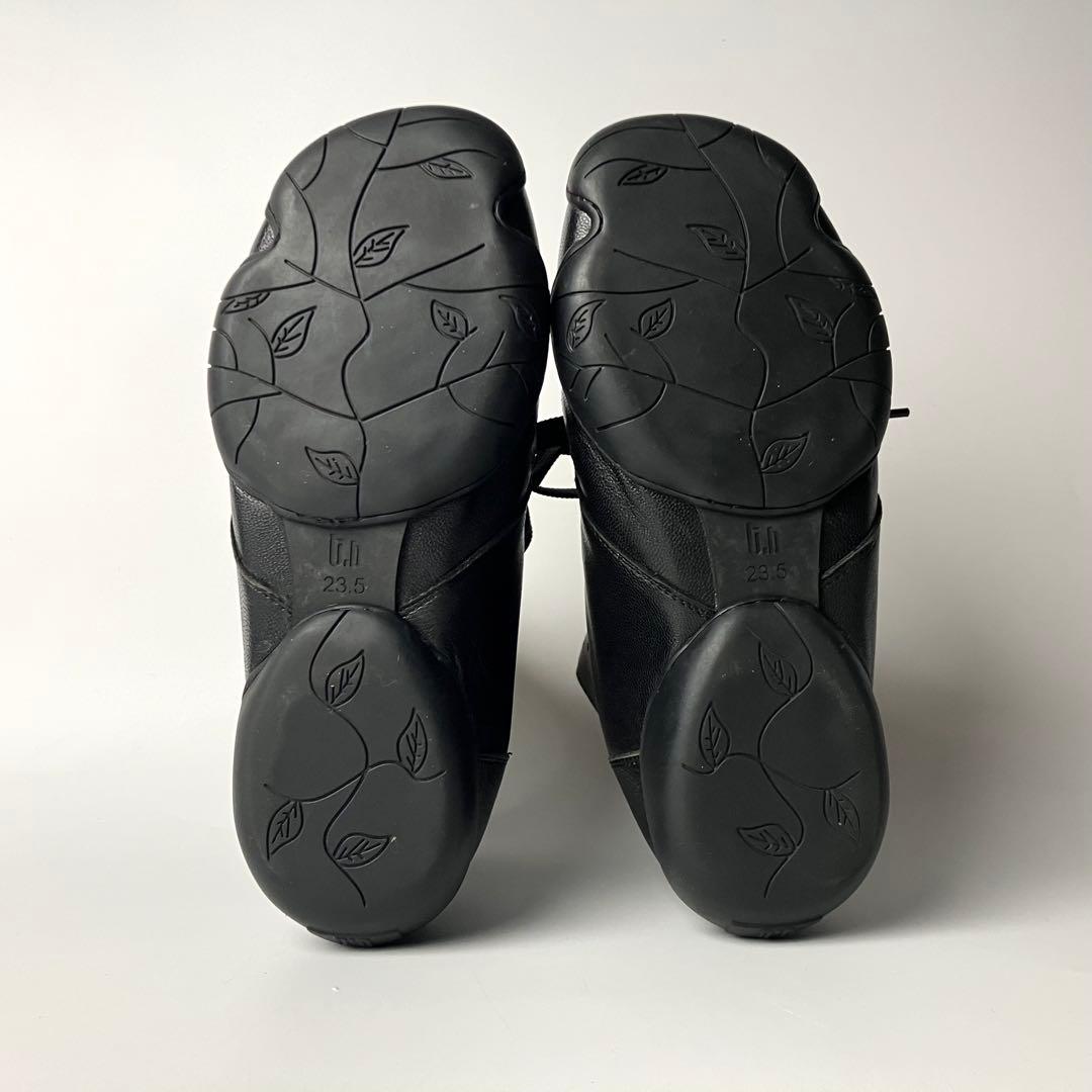 【未使用】SENSO UNICO t.b カットワーク　ショートブーツ　花柄　黒