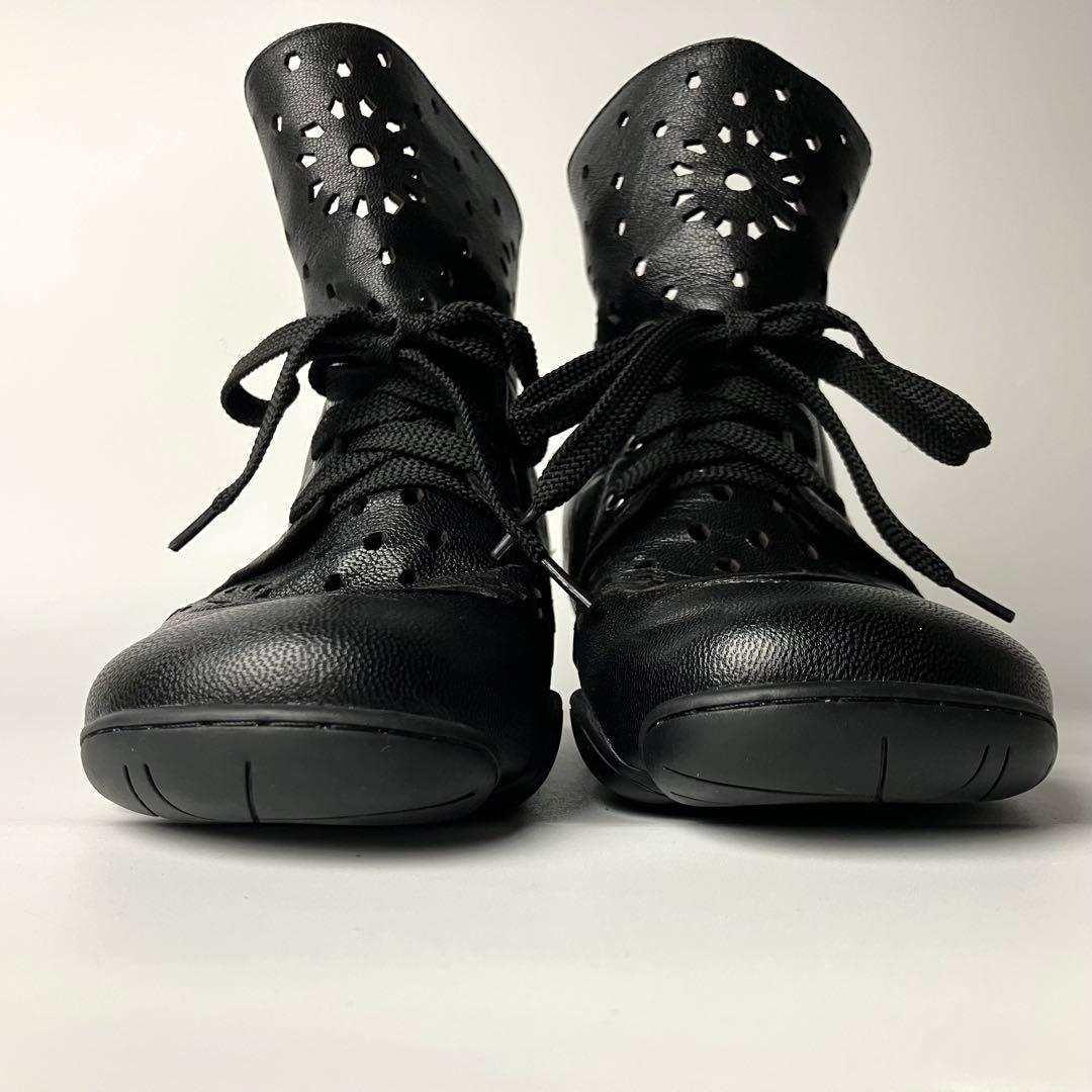 【未使用】SENSO UNICO t.b カットワーク　ショートブーツ　花柄　黒