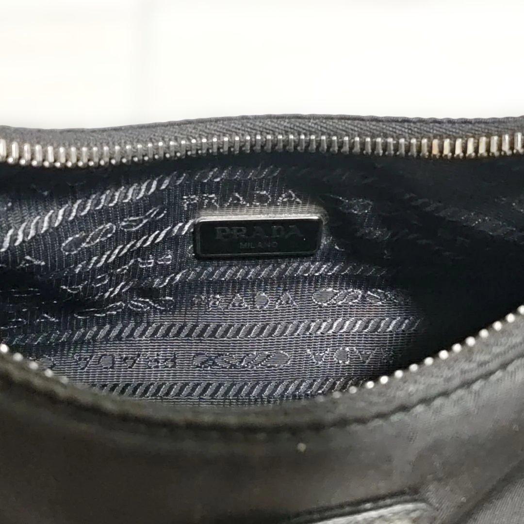バッグ PRADA Re-Edition 2005 Re-Nylon